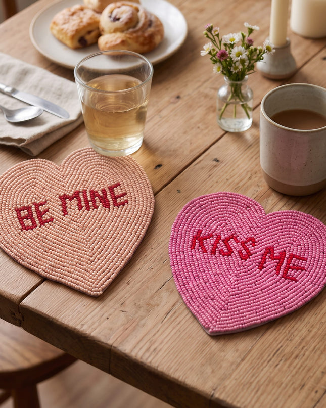 Casa Duniya Beaded Coaster Pink Kiss Me and Be Mine Heart Coasters on Wooden Dining Table Heart Shaped Pink Coaster Kiss Me