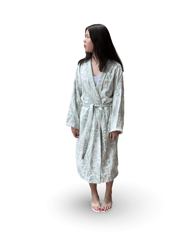 Green Geometric Robe with Embroidery