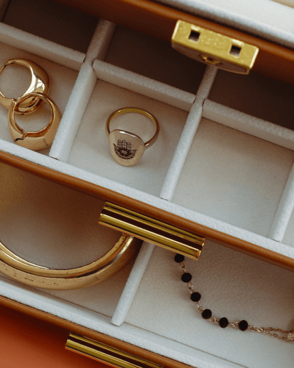 Casa Duniya Leather Jewelry Box with Lock on Dresser Large Leather Jewelry Boxes
