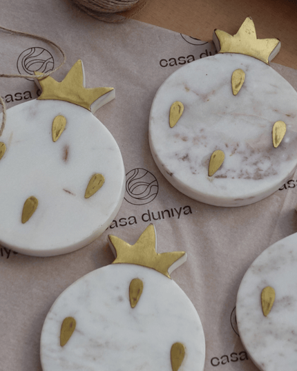 Casa Duniya Marble Coasters White Brass Inlay Granada Marble Coasters